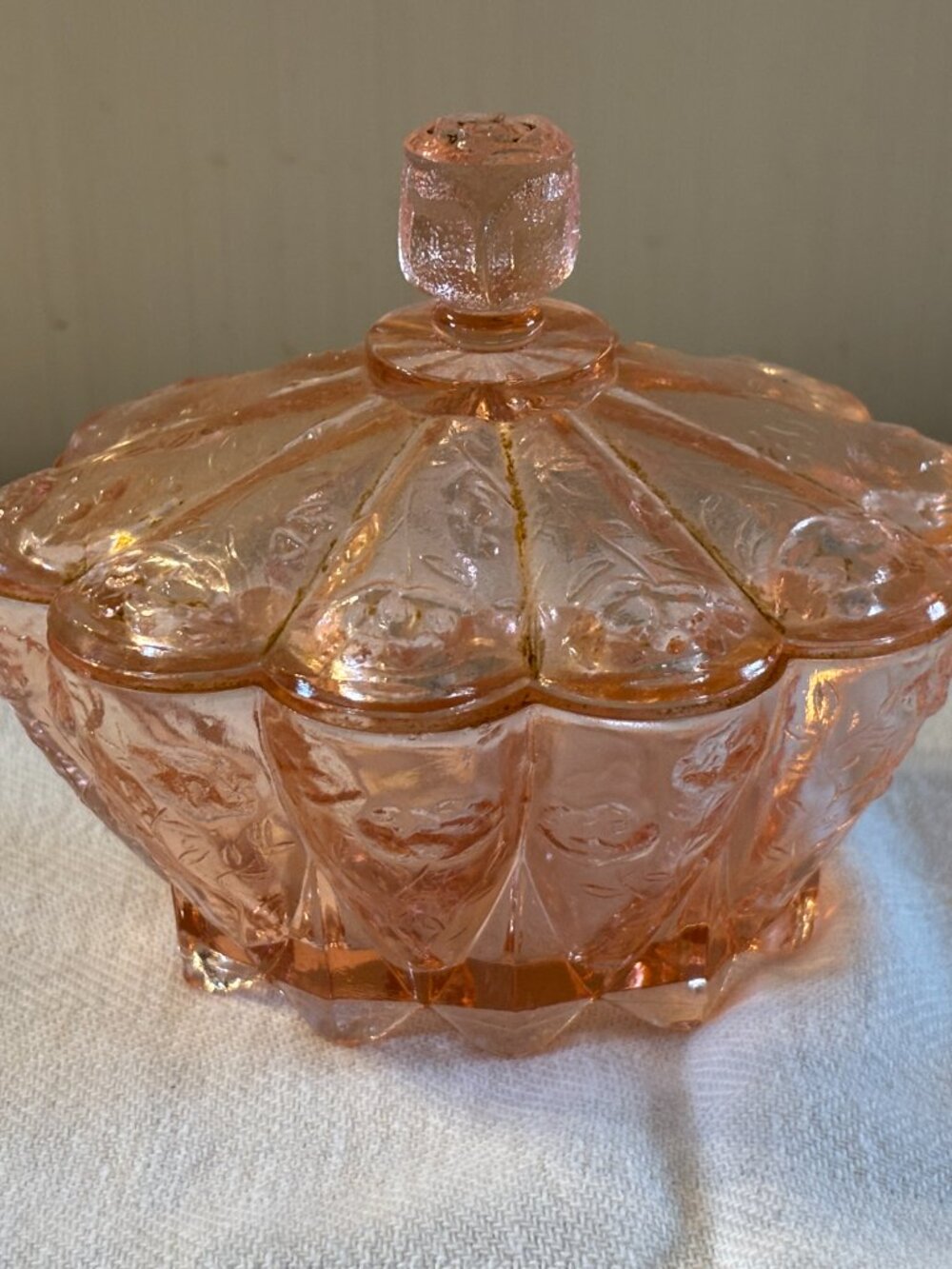 Vintage Pink Glassware Candy/ Serving Dish with Lid - Picture 12 of 12